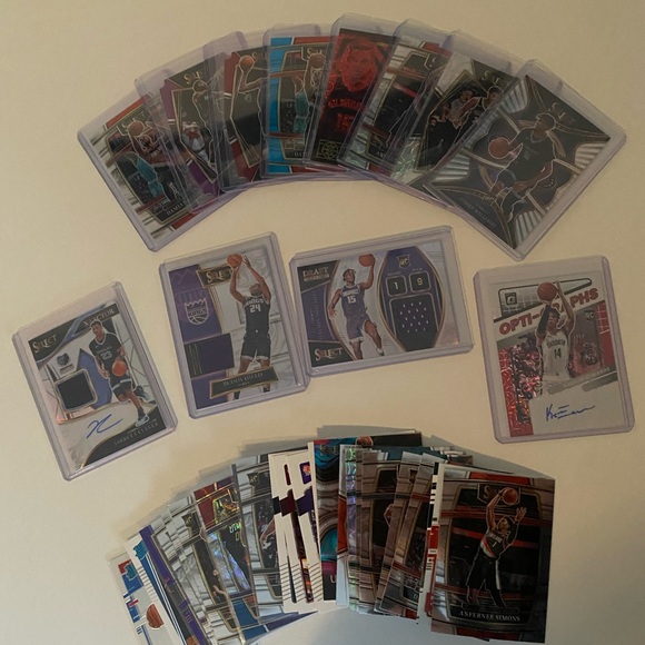 Basketball cards - Picture 2 of 3